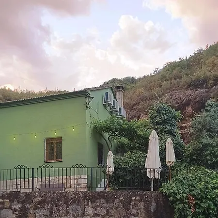 Refugio La Presa Guest house Chulilla